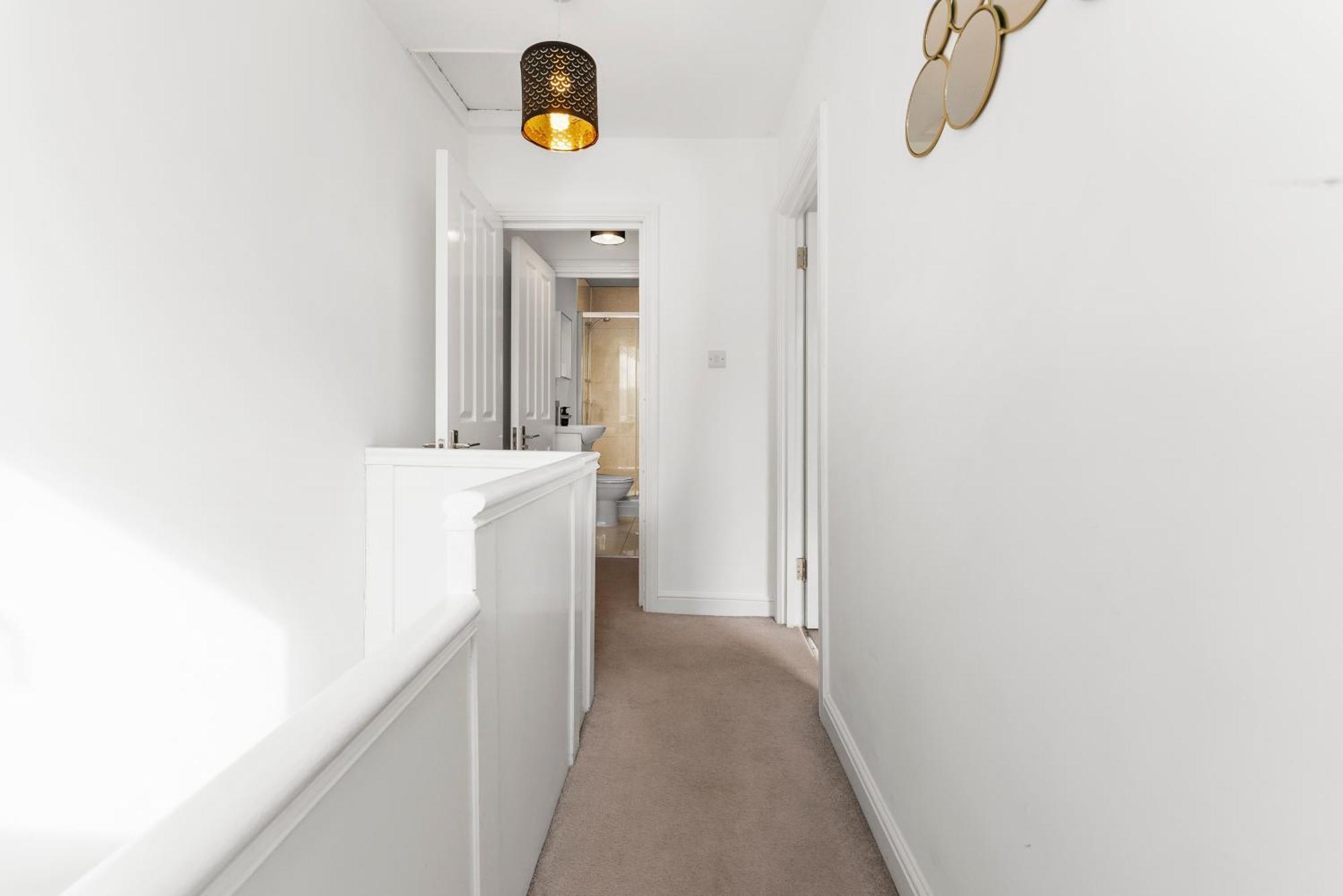 Stylish 3 Bed Flat In Brighton - Sleeps 8 * Brighton