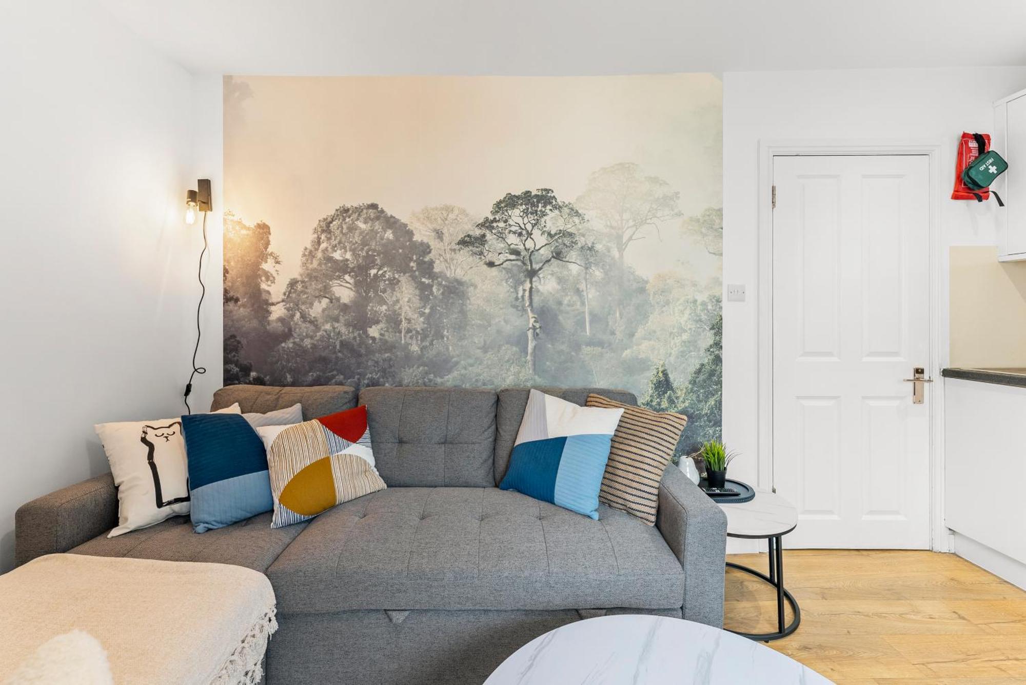 Stylish 3 Bed Flat In Brighton - Sleeps 8 Apartment *