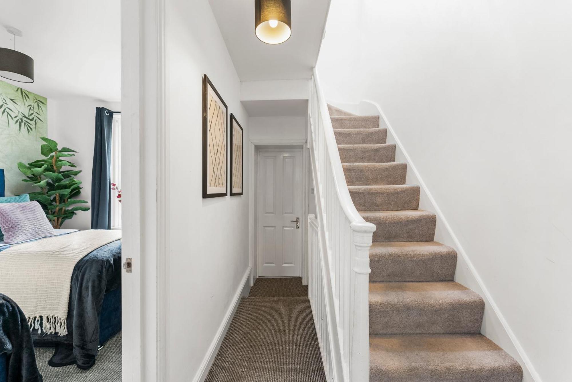 Stylish 3 Bed Flat In Brighton - Sleeps 8 * Brighton