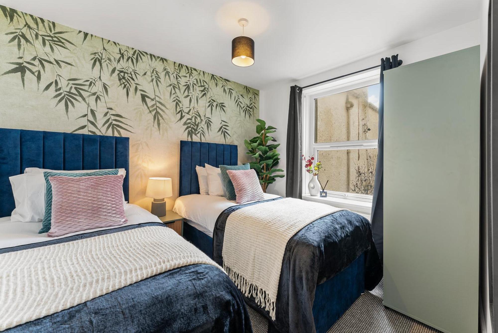 Apartment Stylish 3 Bed Flat In Brighton - Sleeps 8 *