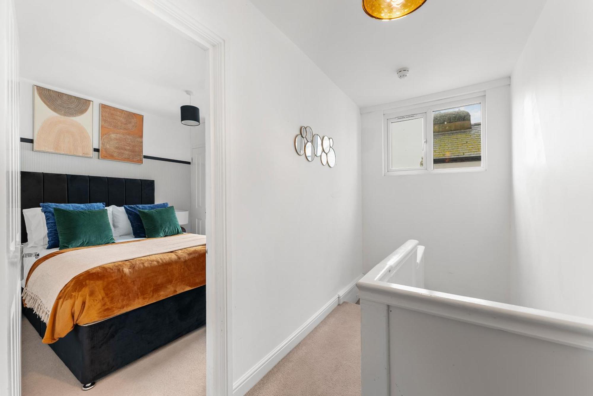 Stylish 3 Bed Flat In Brighton - Sleeps 8 * Brighton